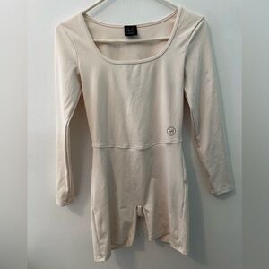 Heros Active Cream Long Sleeve Bodysuit Size M